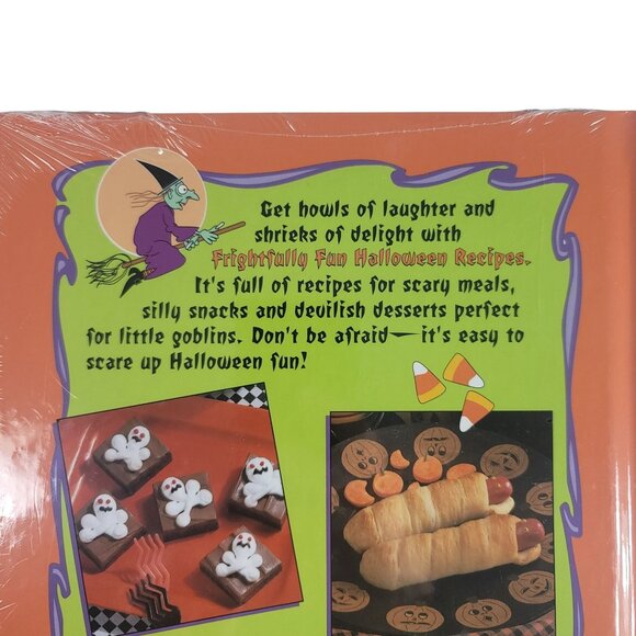 Frightfully Fun Halloween Cookbook Recipes Hardcover Wrapped Vintage NEW 2000 - Picture 4 of 6